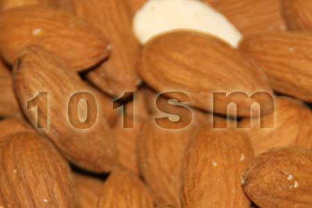 <b>杏仁果(粒)Almond</b><br>3862021<br><li>500公克</li>▲烘焙